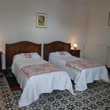 Castalan Hotel